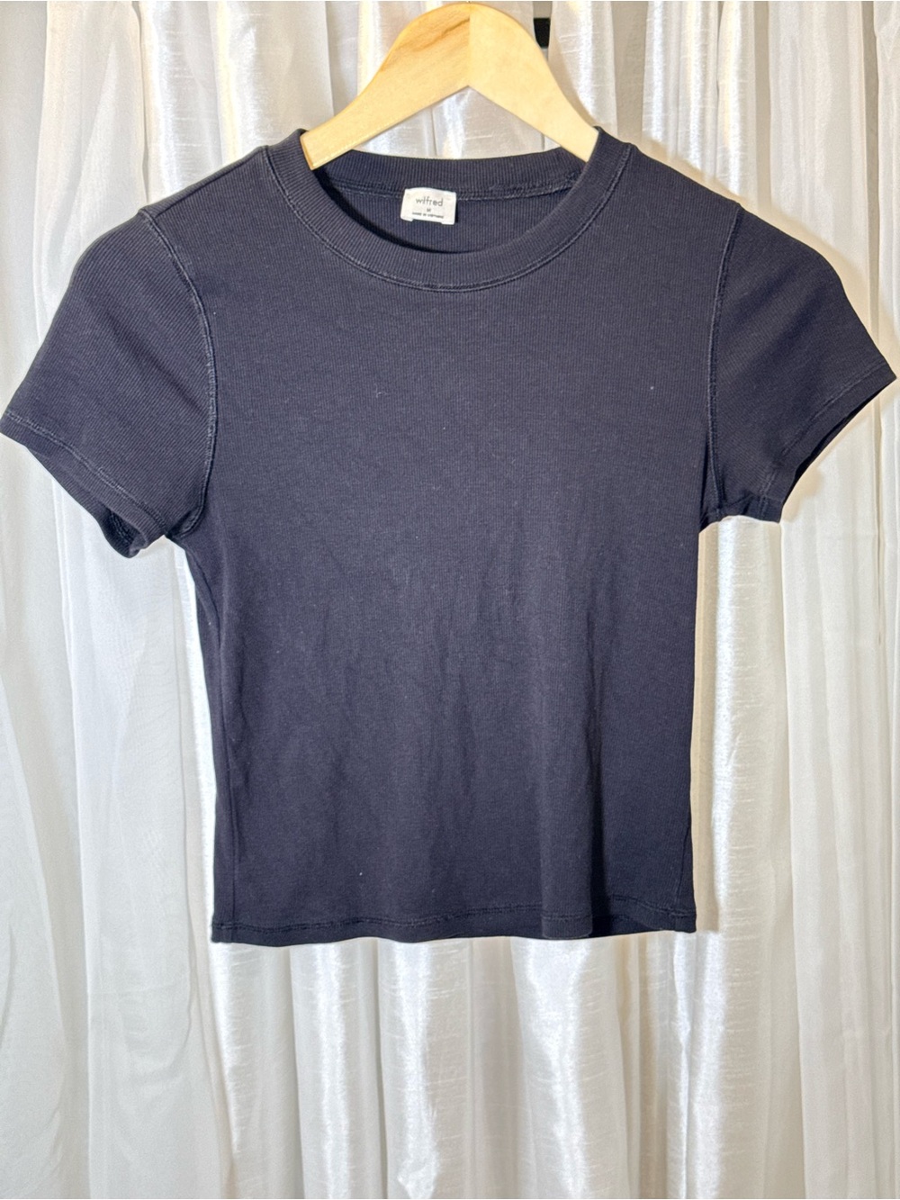 Wilfred Black Short Sleeve Ribbed Crew Tee